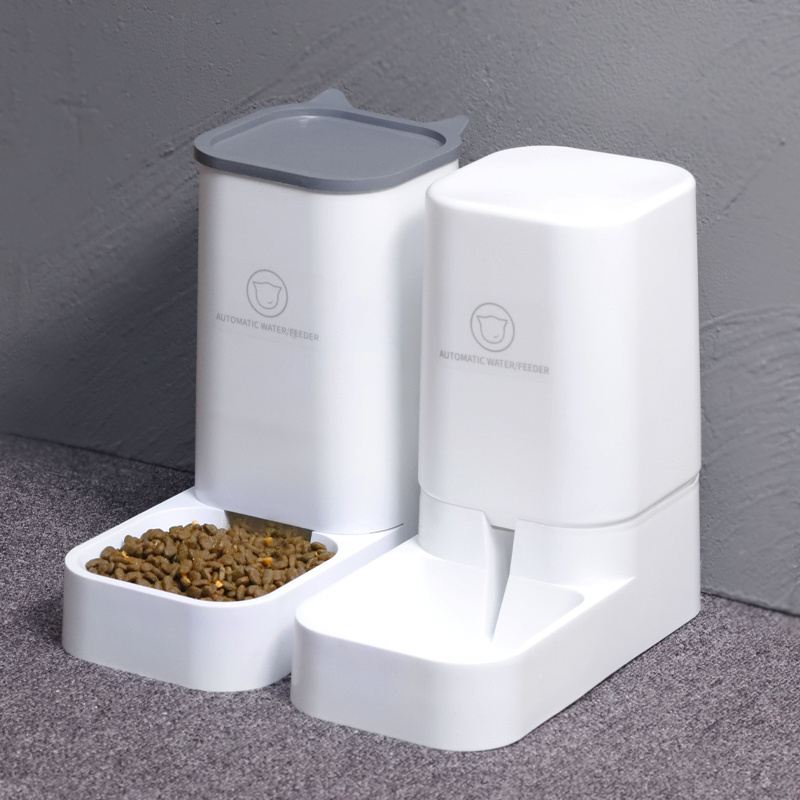 Large Pet Feeder Automatic Drinking Fountain and Food Bowl Pet Water  Dispenser with Mouth Separator