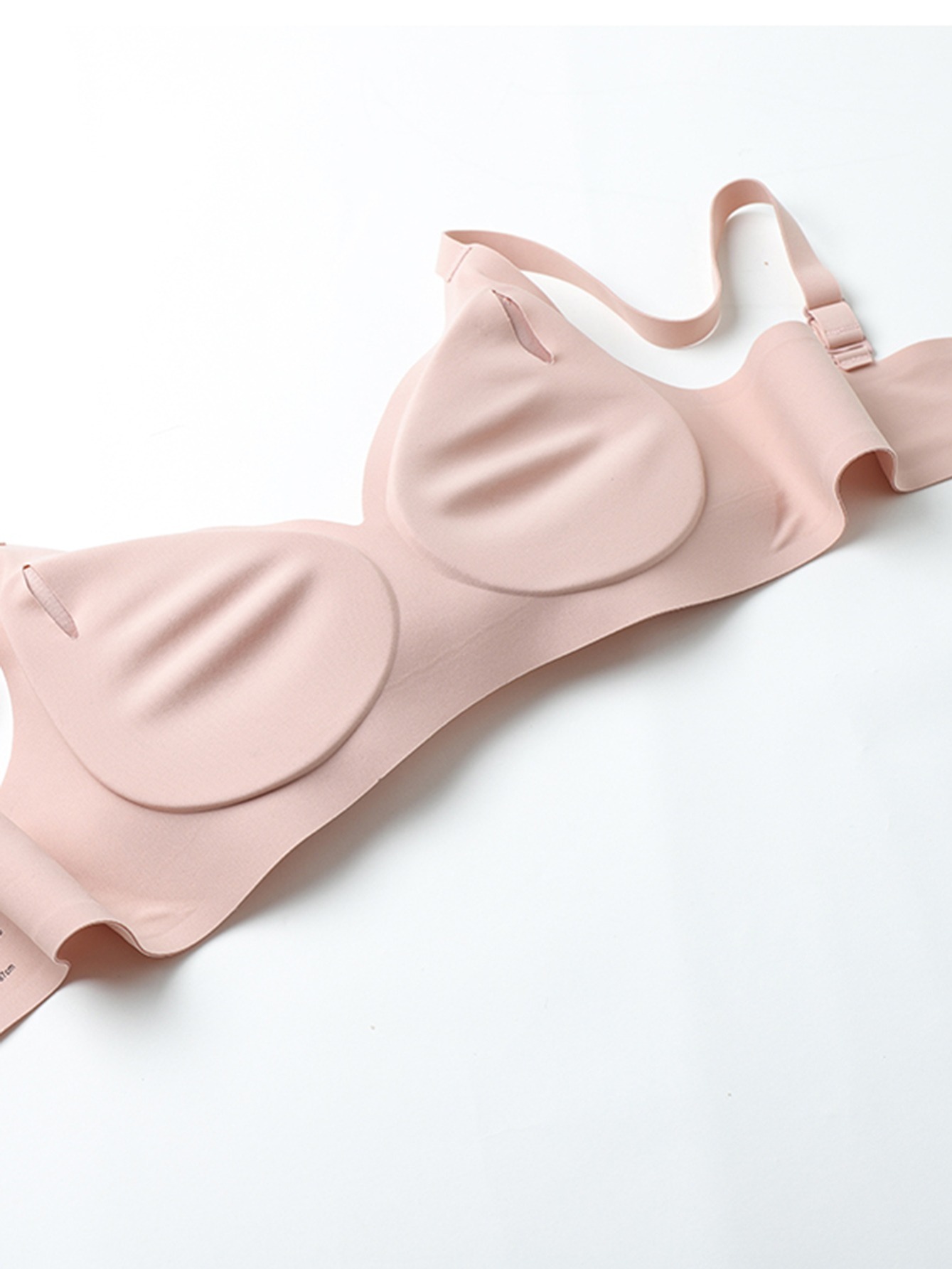 High quality bras. Mixtures of different models. Brassiere. Lingerie. –  Internet-, Einzel- & Großhandel Co. Office