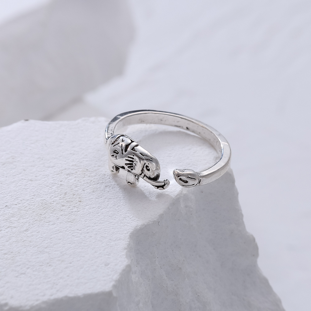 Retro Elephant Open Punk Ring