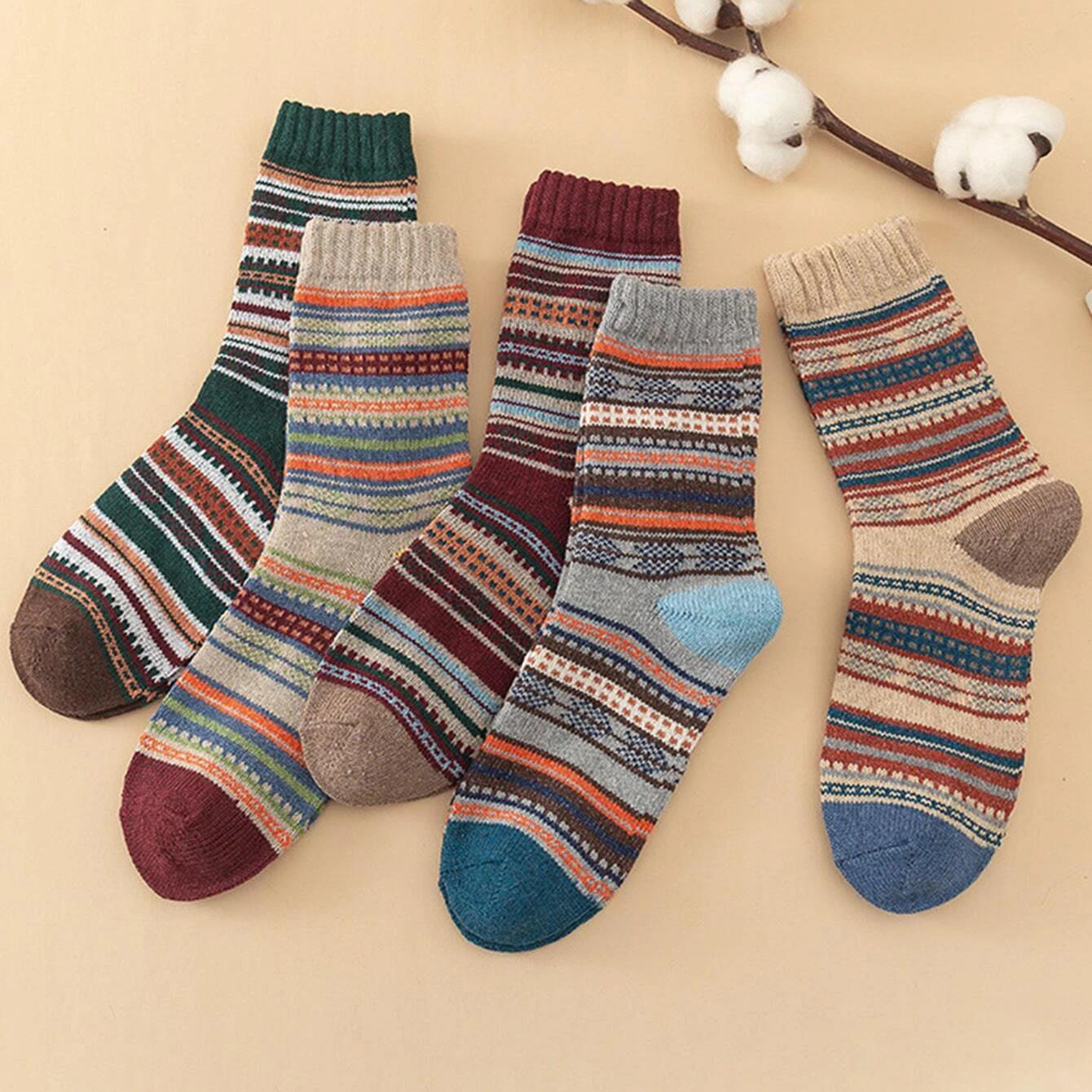 

5 Pairs Women's Striped Pattern Thermal Thick Crew Socks