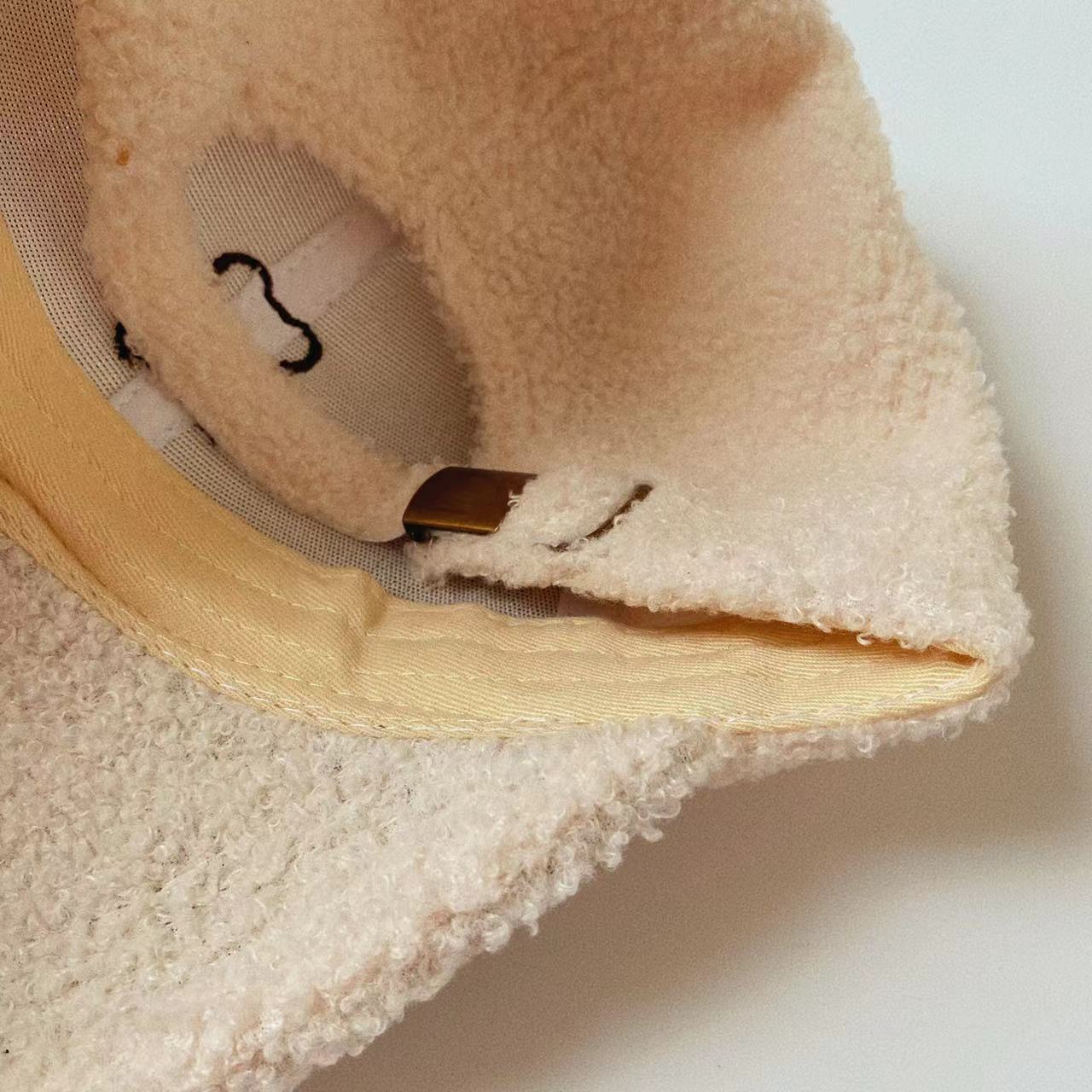Fuzzy Teddy Pattern Warm Baseball Cap