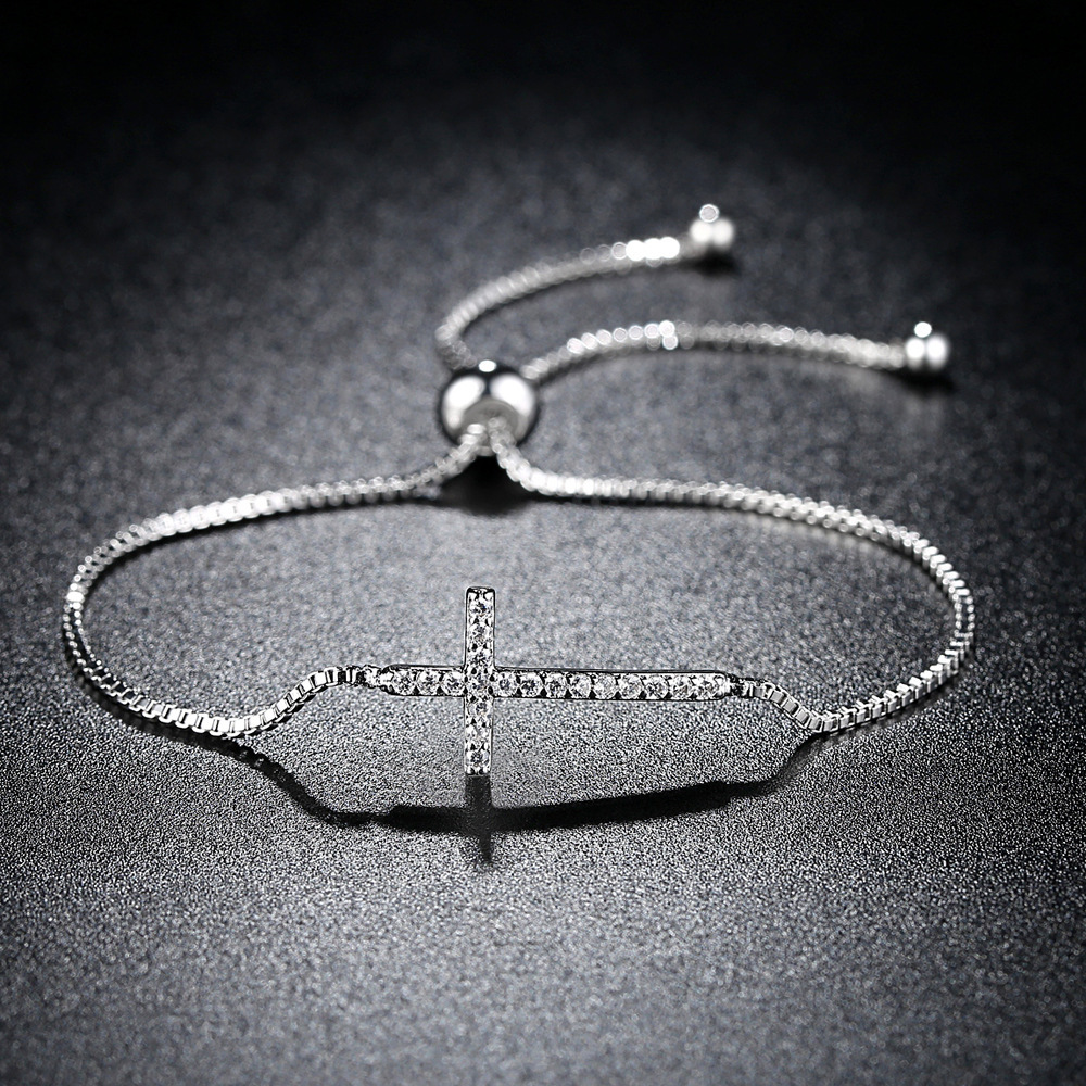 Adjustable cross clearance bracelet