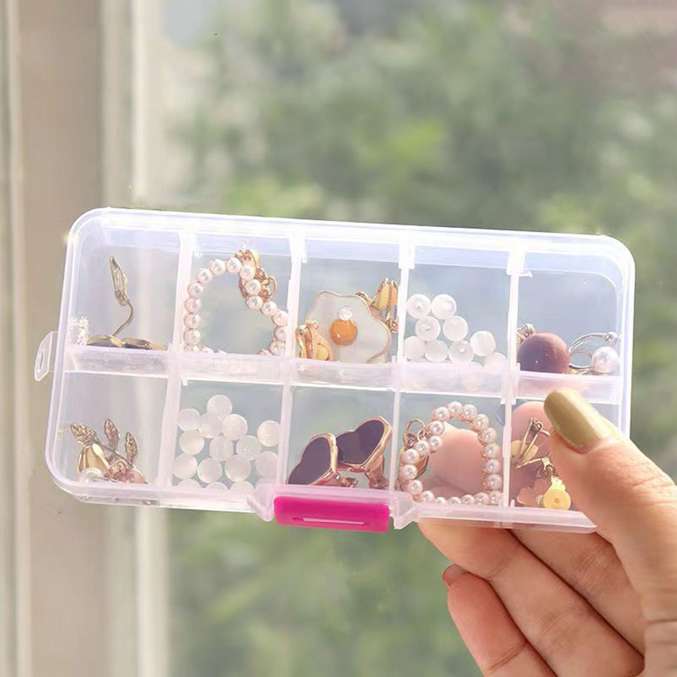 1pc Portable Clear Jewelry Box with 10 Grids - Organize Necklaces, Rings,  and Earrings in Style