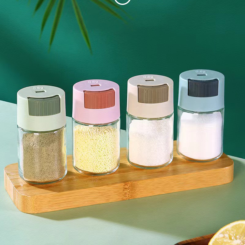 1pc Light Taste Seasoning Container Press-type Salt Shaker Kitchen  Anti-moisture Spice Jar With Control System And Quantitative Function