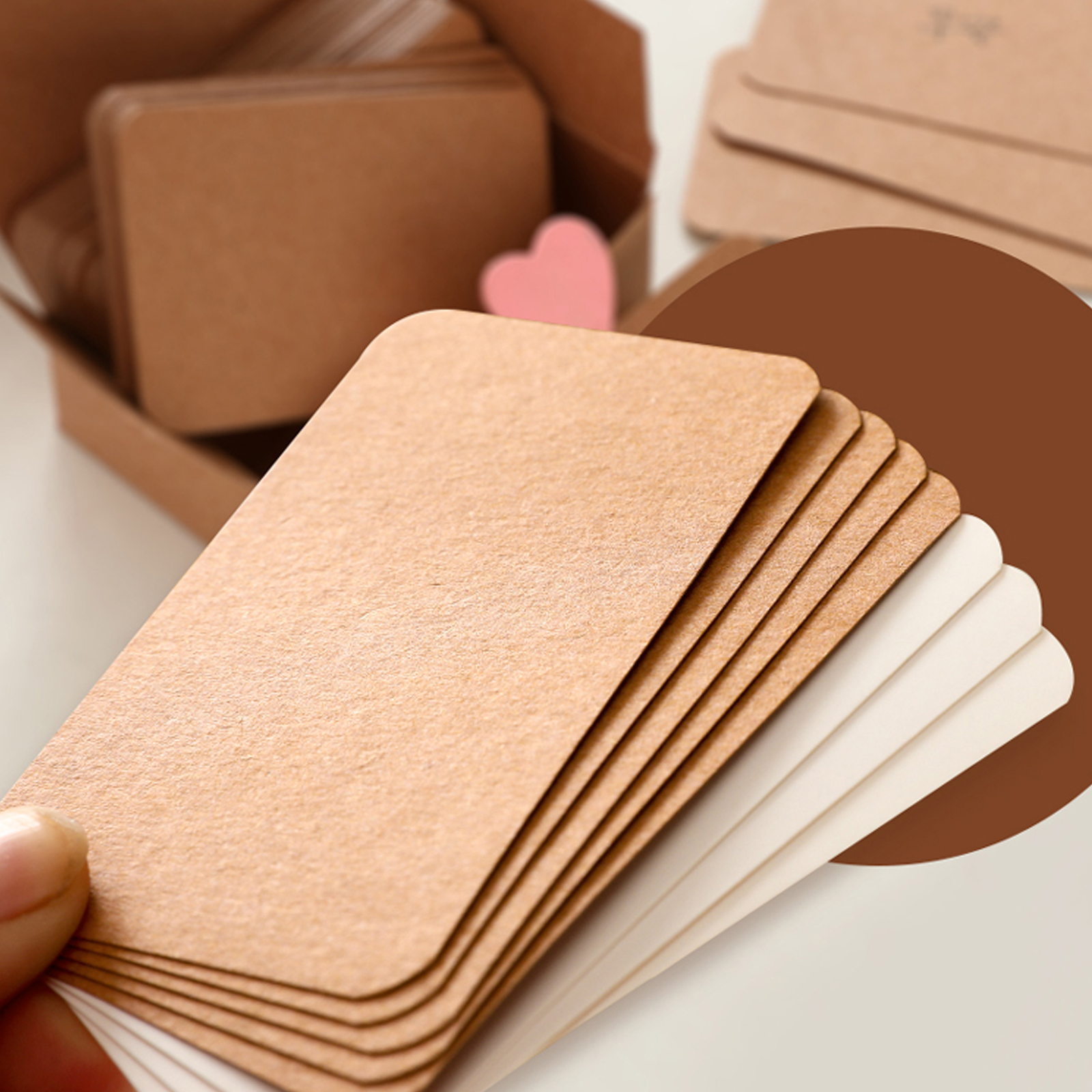 Caja de almacenamiento para tarjetas de felicitación, con 4 separadores de  pestañas, incluye 16 tarjetas de felicitación en blanco con sobres