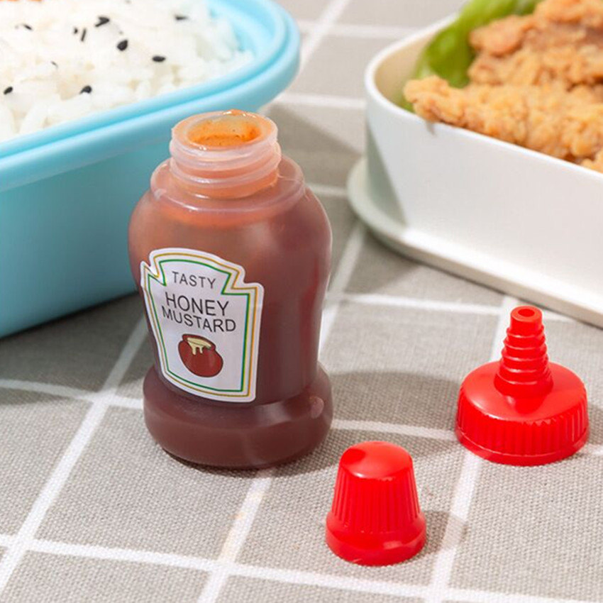 Mini Squeeze Bottle Seasoning Sauce Kids Cartoon Lunch Box Kitchen Accessories for Spice Bento Small Container(2PCS)