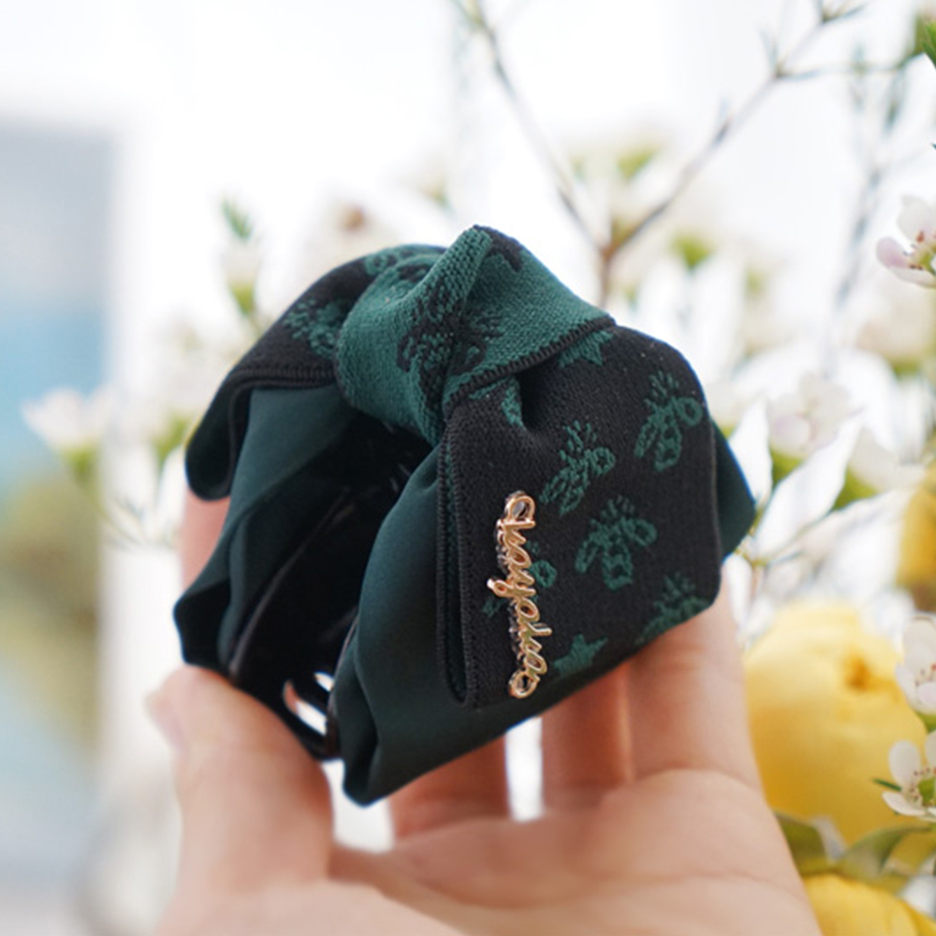Vintage Fabric Bowknot Hairclip for Women