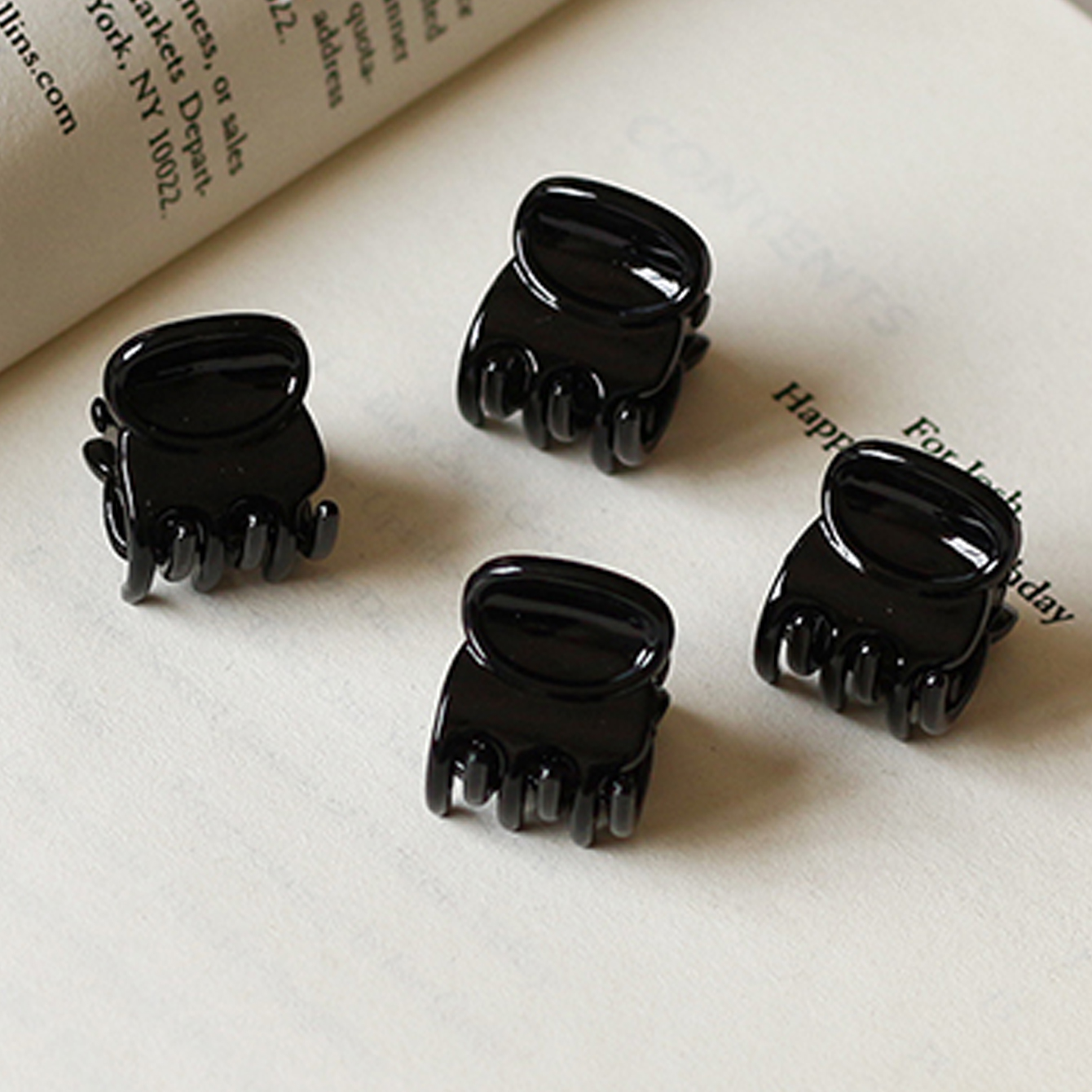 Temu 12pcs Black Mini Hair Claw Clips, Hair Claws, Hair Grips Great for Design Hairstyles Decoration Buns, Strong Grip, Christmas Gifts, Multifunction