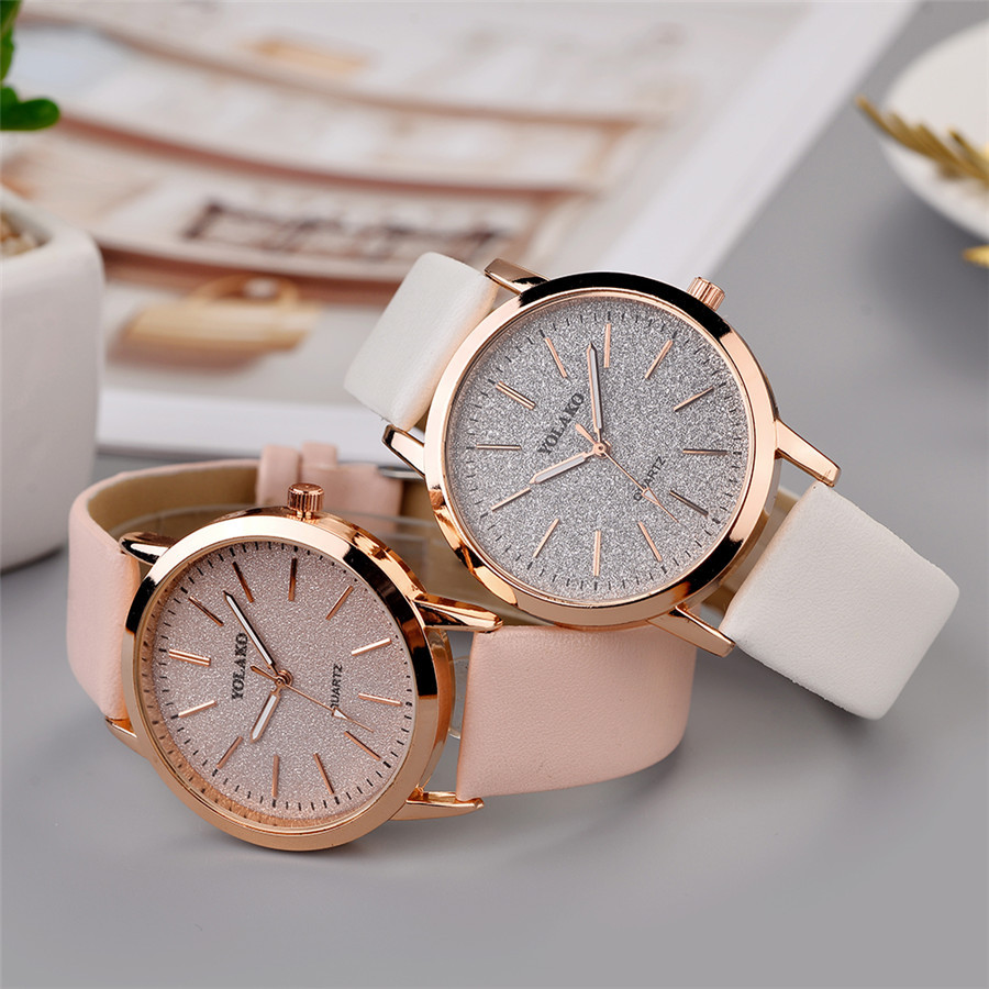 

Women's Simple Quartz Watch With Sandblast Sparkle Dial Leather Strap Ideal Choice For Gifts