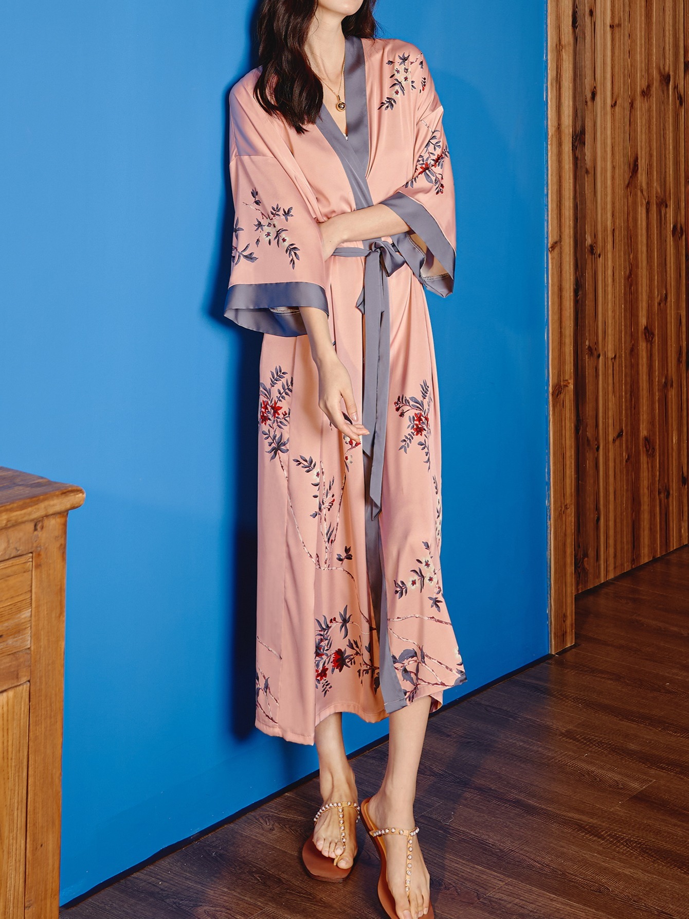 Floral Satin Nightgown Robe Sets Women Slip Dress Built-in Bra Pads  Nightwear Lingerie Long Sleeve Robe Sleepwear (Color : A, Size : S Code) (A  S code) : : Fashion