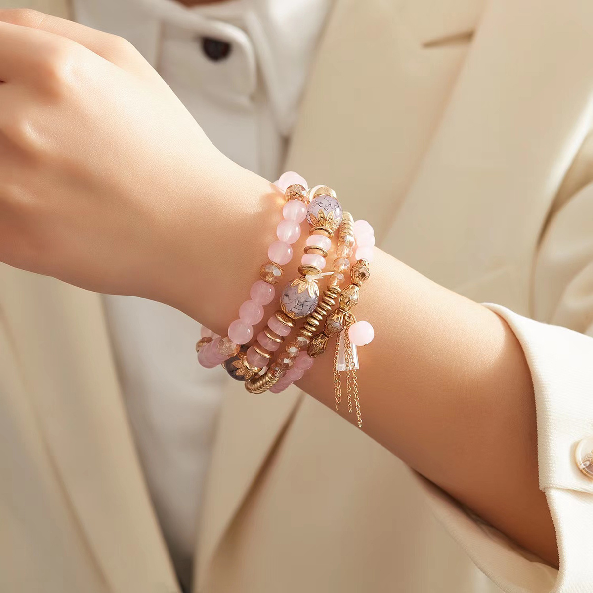 bracelet femme - bracelet enroulé à la main - bracelet perlé en