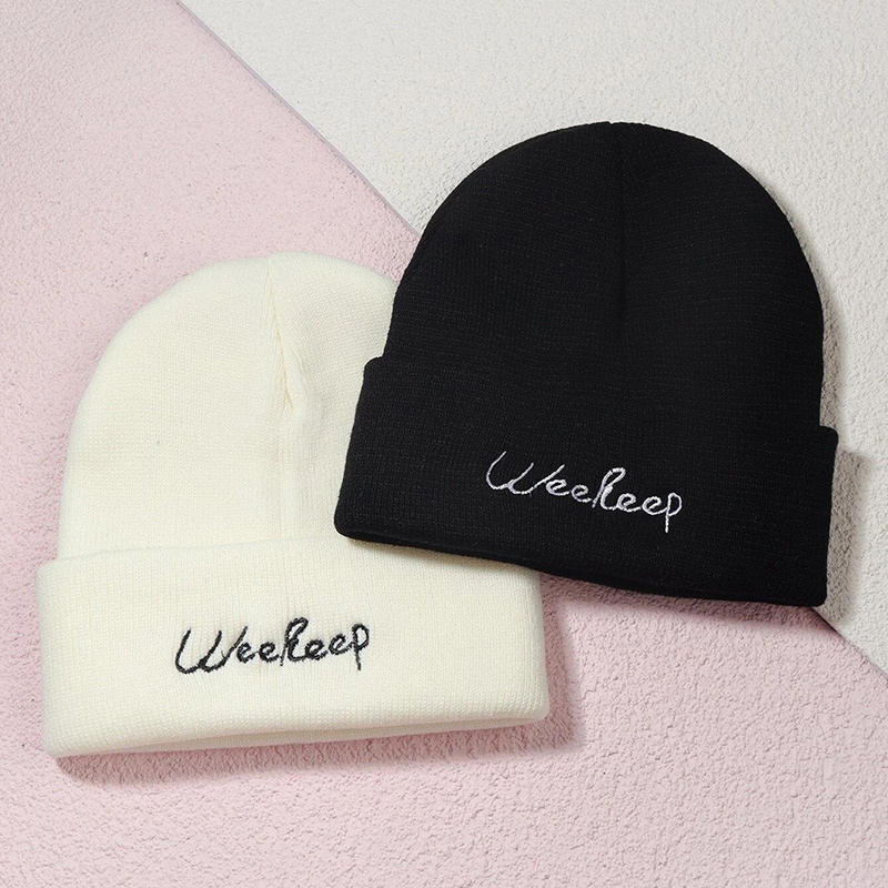 Cheap Embroidered Weereep Knitted Hats 2pcs Valentines Gifts