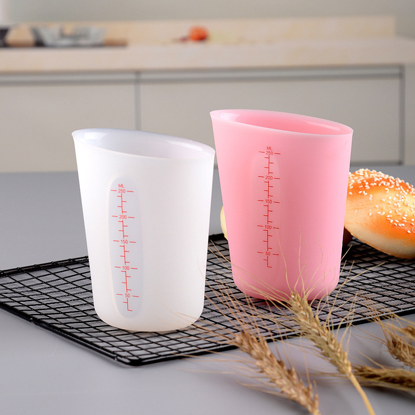 1pc Silicone Measuring Cup, Simple White Liquid Measuring Cup For