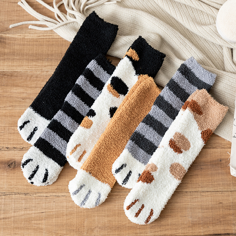 Wholesale Ladies' fuzzy 3D fox animal non-slip socks, Women's