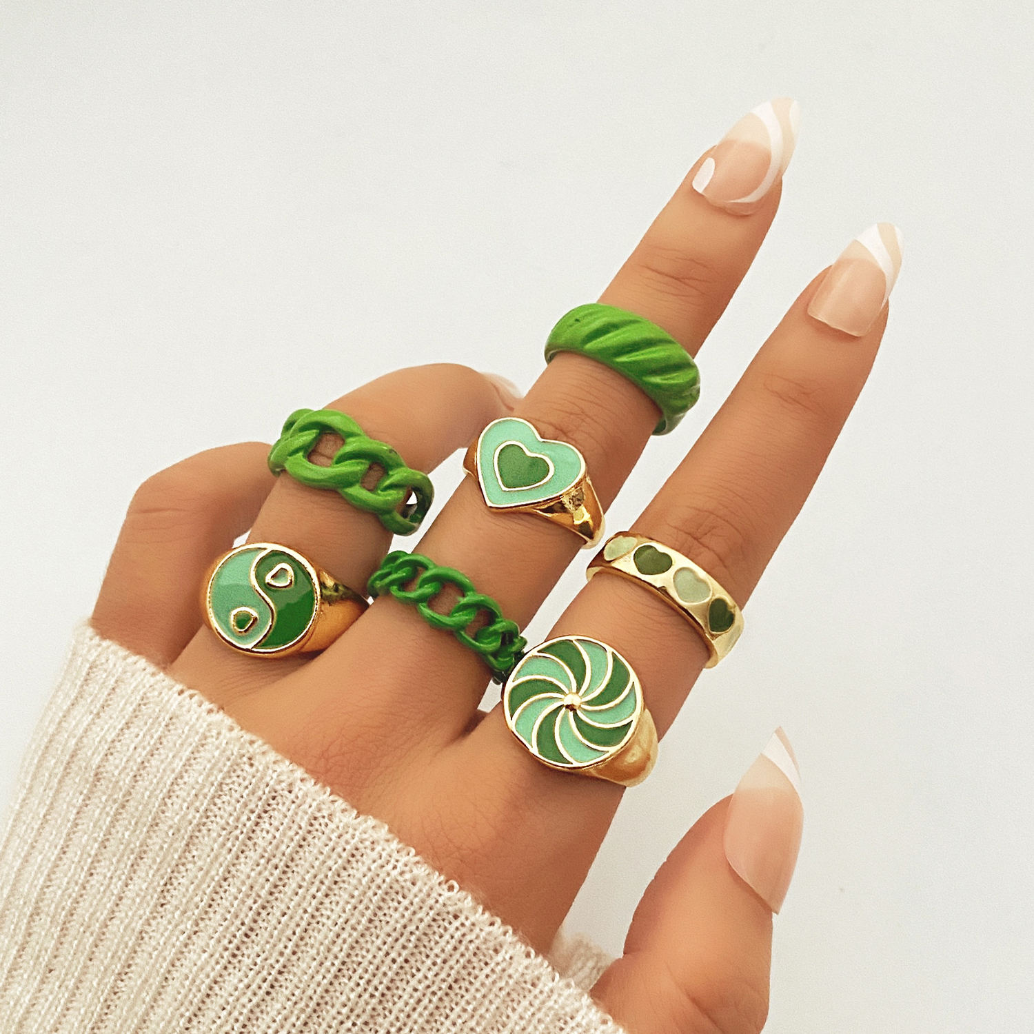 Chunky Heart Rings + Minimalist Band Ring Trendy Checkerboard