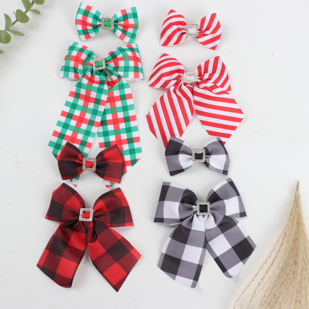 preppy christmas outfits plaid — bows & sequins
