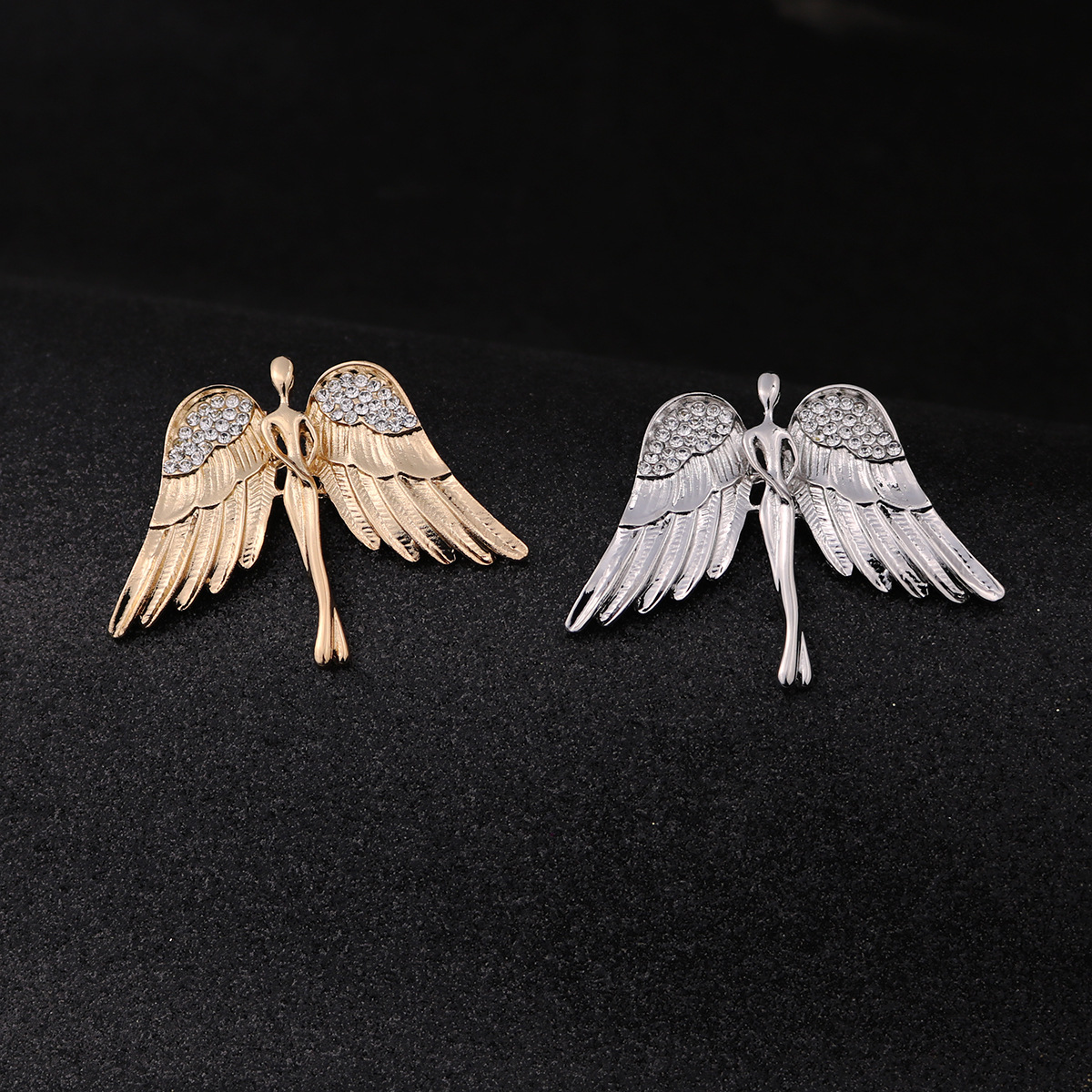 Antique Gold Angel Wings Pin