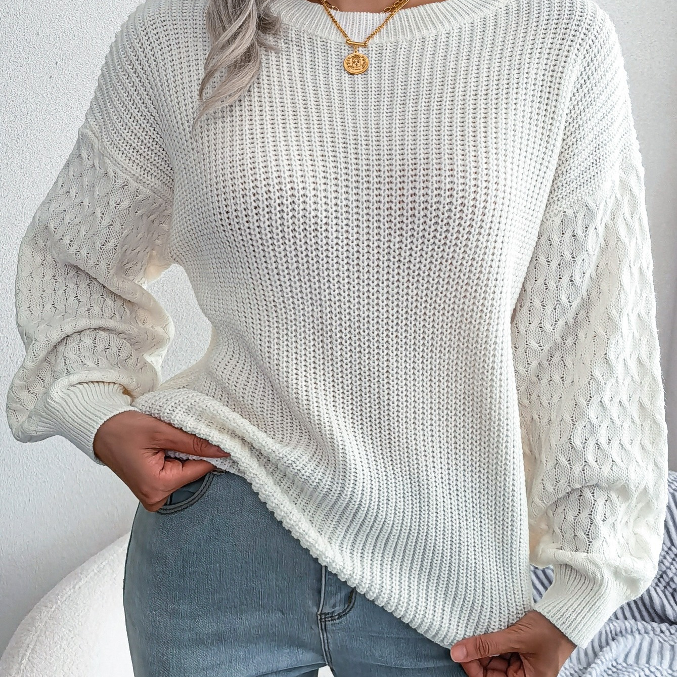 

Women's Sweater Round Neck Texture Lantern Sleeve Sweater