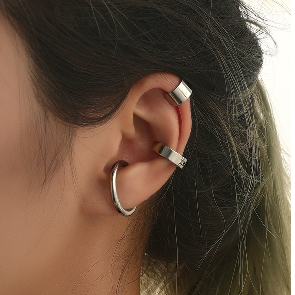 

Lot de 3 Clips d'Oreilles en Acier Inoxydable Élégants pour Femmes - Pas de Percage , Design Simple et Moderne, Confort pour Tenue Décontractée