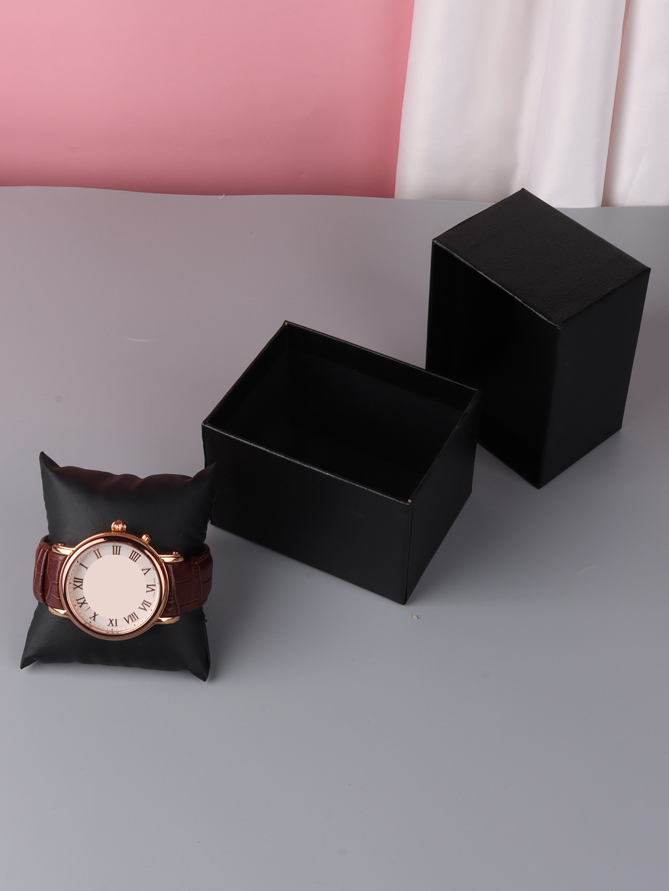 GENERICO caja de regalo cartón y almohadilla para reloj o pulsera