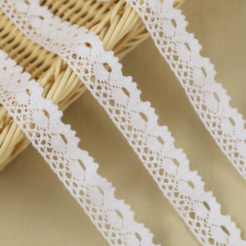 The Pioneer Woman White Crochet Lace Scalloped Edge Trim Ribbon, 7