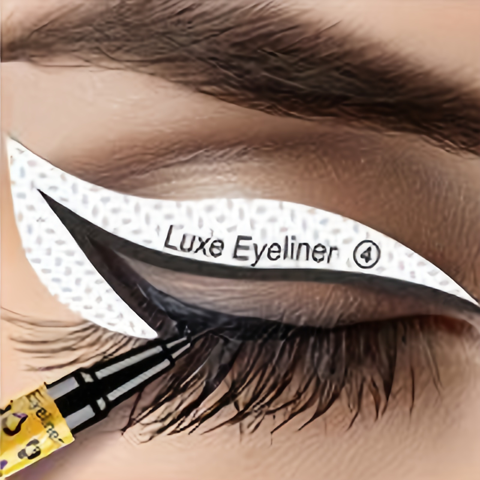 

Professional Eyeliner Stencil Eyeshadow Stencil Set Non-woven Materials Eyeliner Stencil Kit 4 Style Eyeliner Eyeshadow Stencil Template