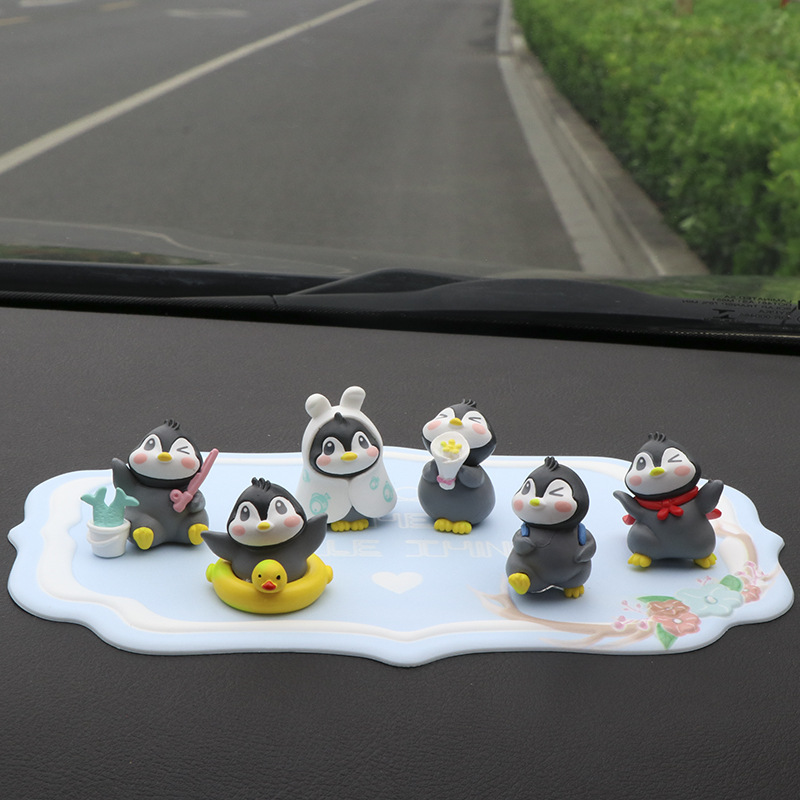 4pcs mini figurines de pingouin mignon ornements de voiture - Temu Canada