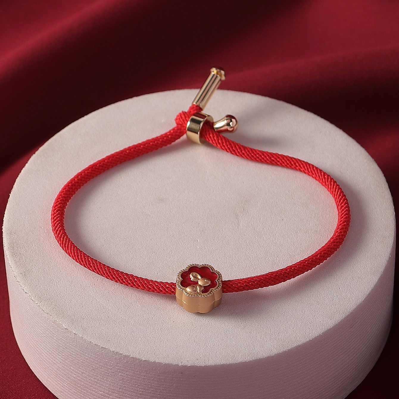 Lucky Red Rope Bracelet with Pendant, Adjustable Gift