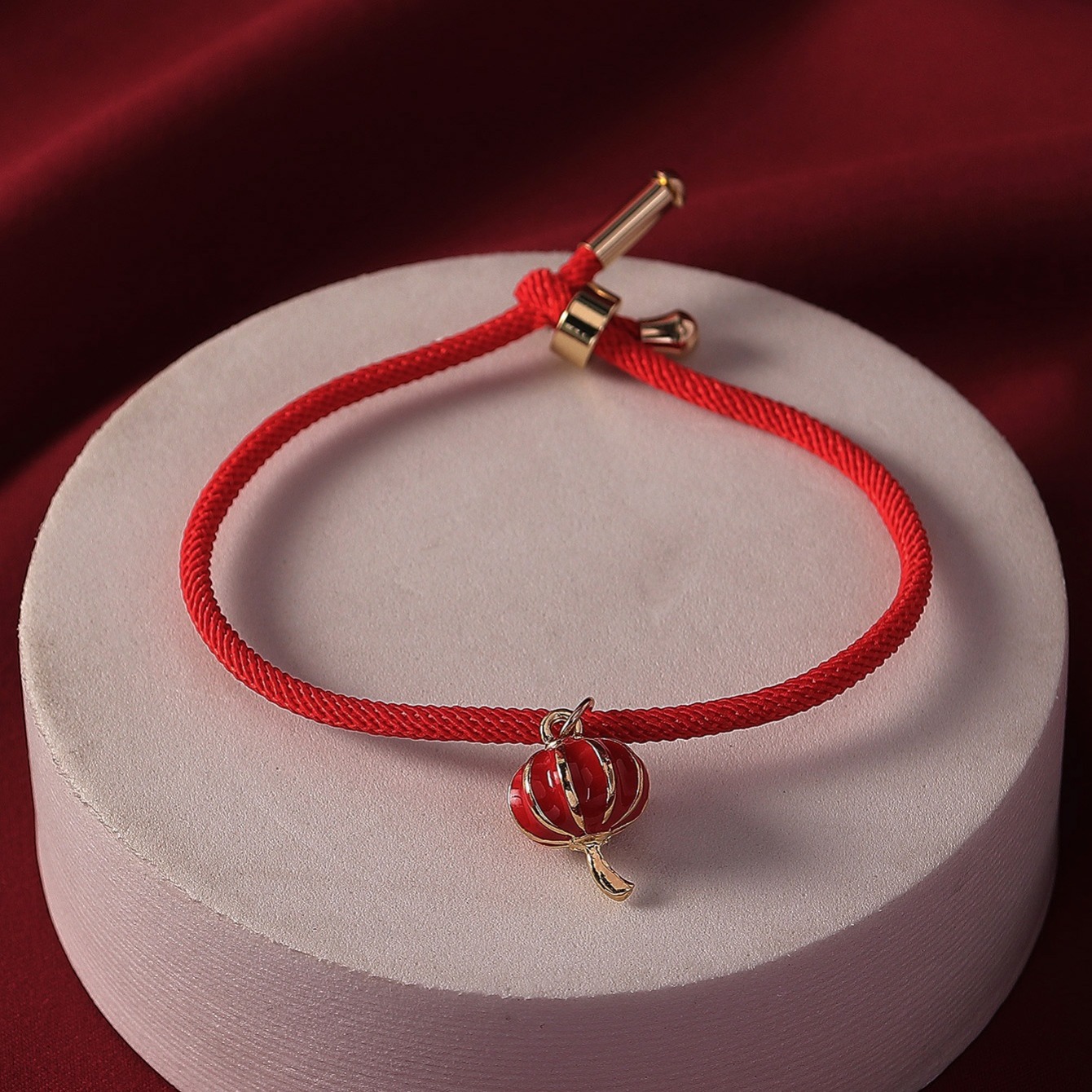 Lucky Red Rope Bracelet with Pendant, Adjustable Gift