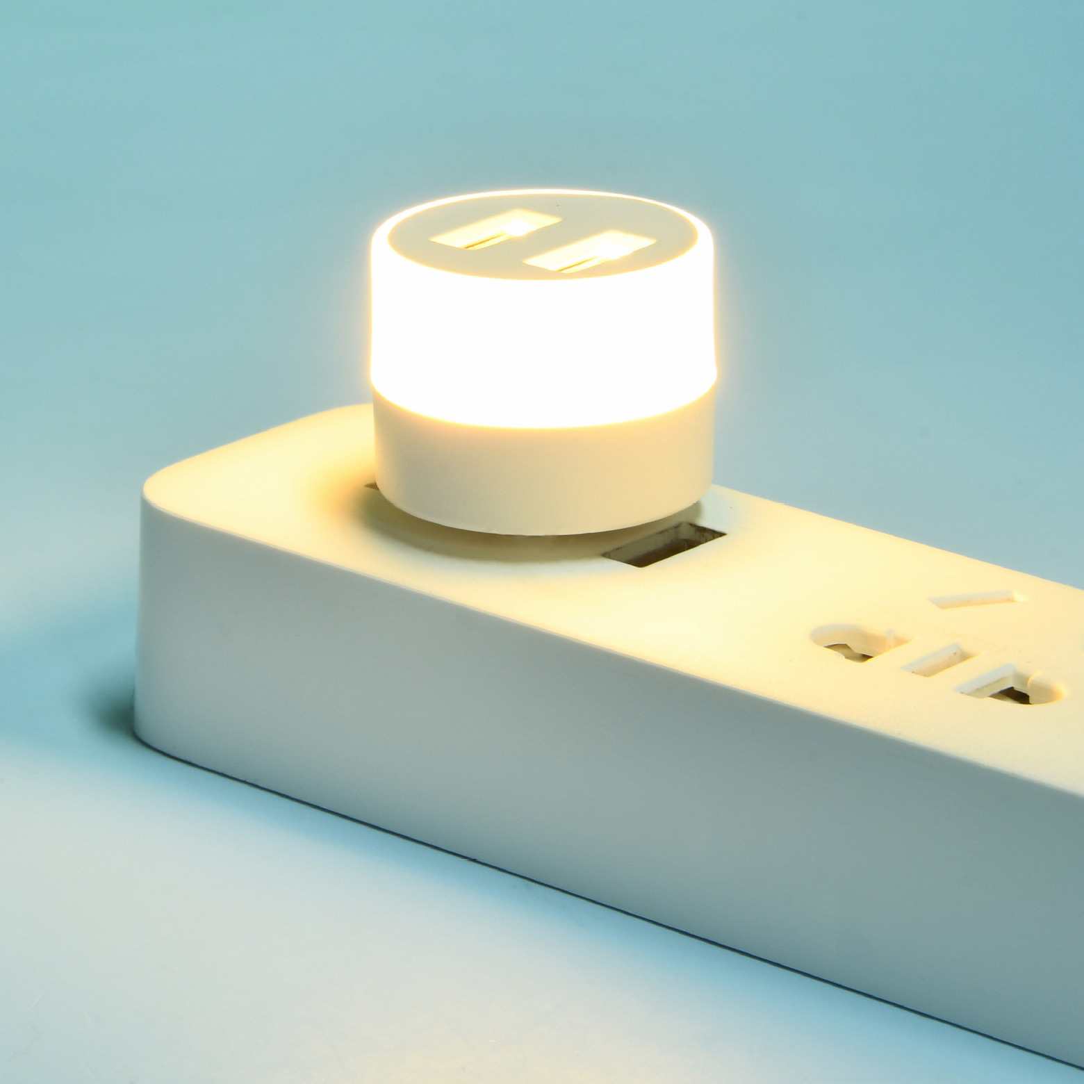 Enchufe Simple + Toma USB Blanca - Distrito Led – DistritoLed ®