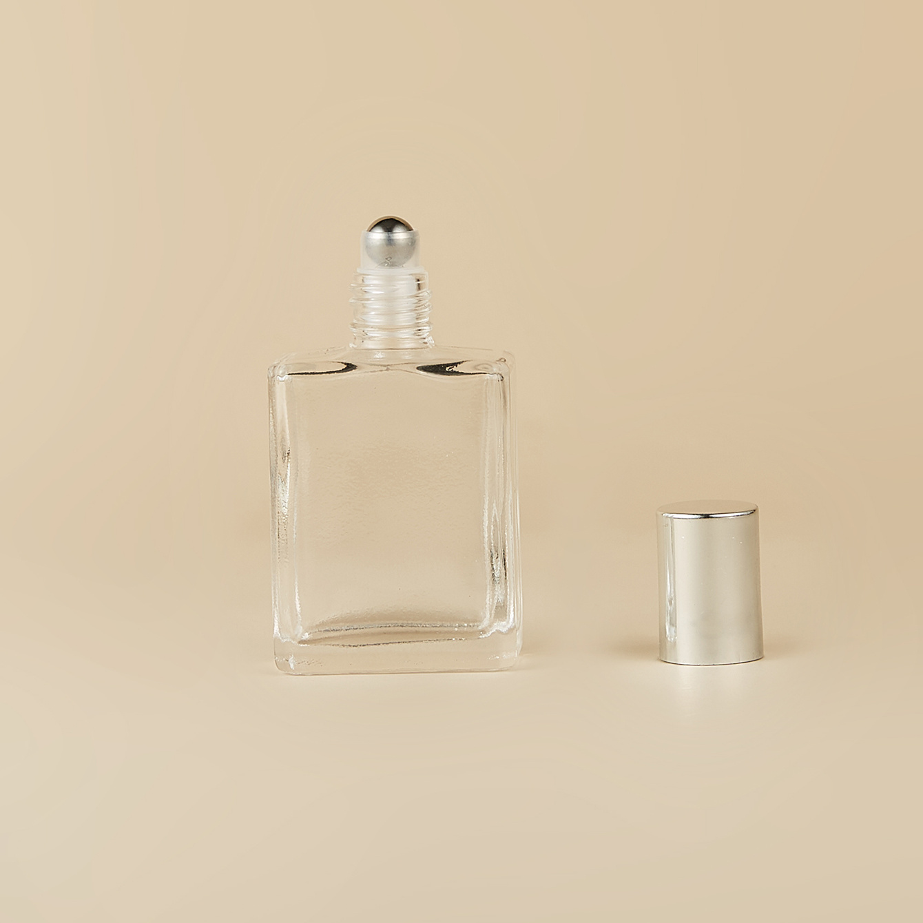 TEMU Flacon de parfum en verre transparent portable, bouteilles carrées à rouleau rechargeables pour huiles essentielles 15ML - Accessoires de voyage