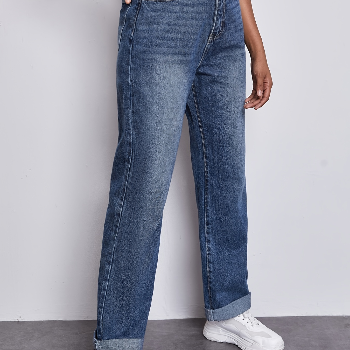 Dark blue high waisted hot sale jeans