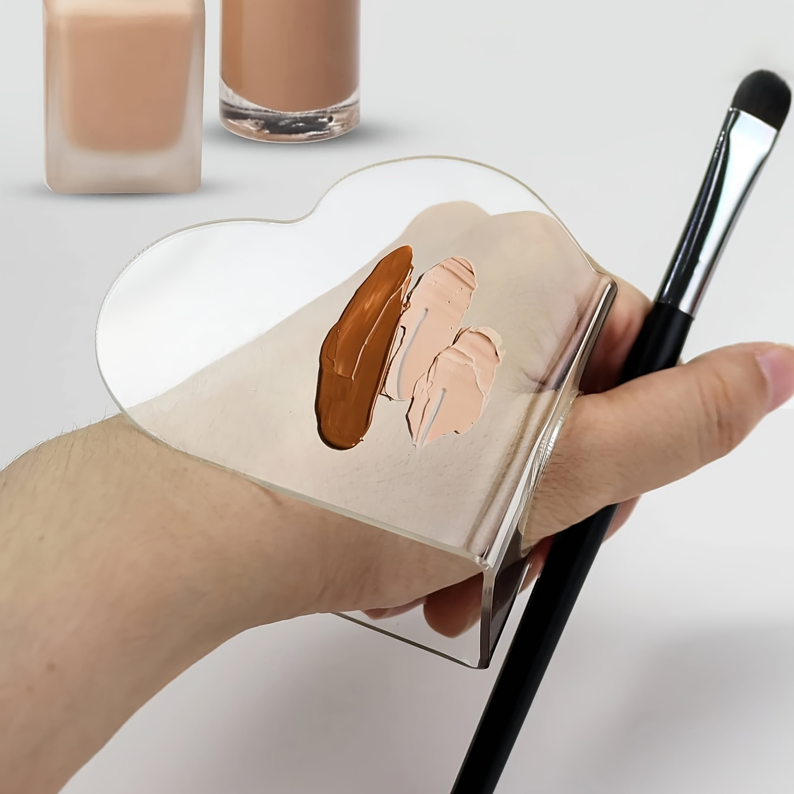 

1pc Heart Shape Foundation Art Palette Nail Art Palette Hand-held Salon Manicure Tool