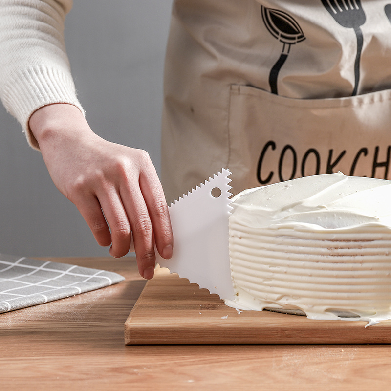 1pc Cake Triangle Scraper, Plastic Dough Cutter Temu