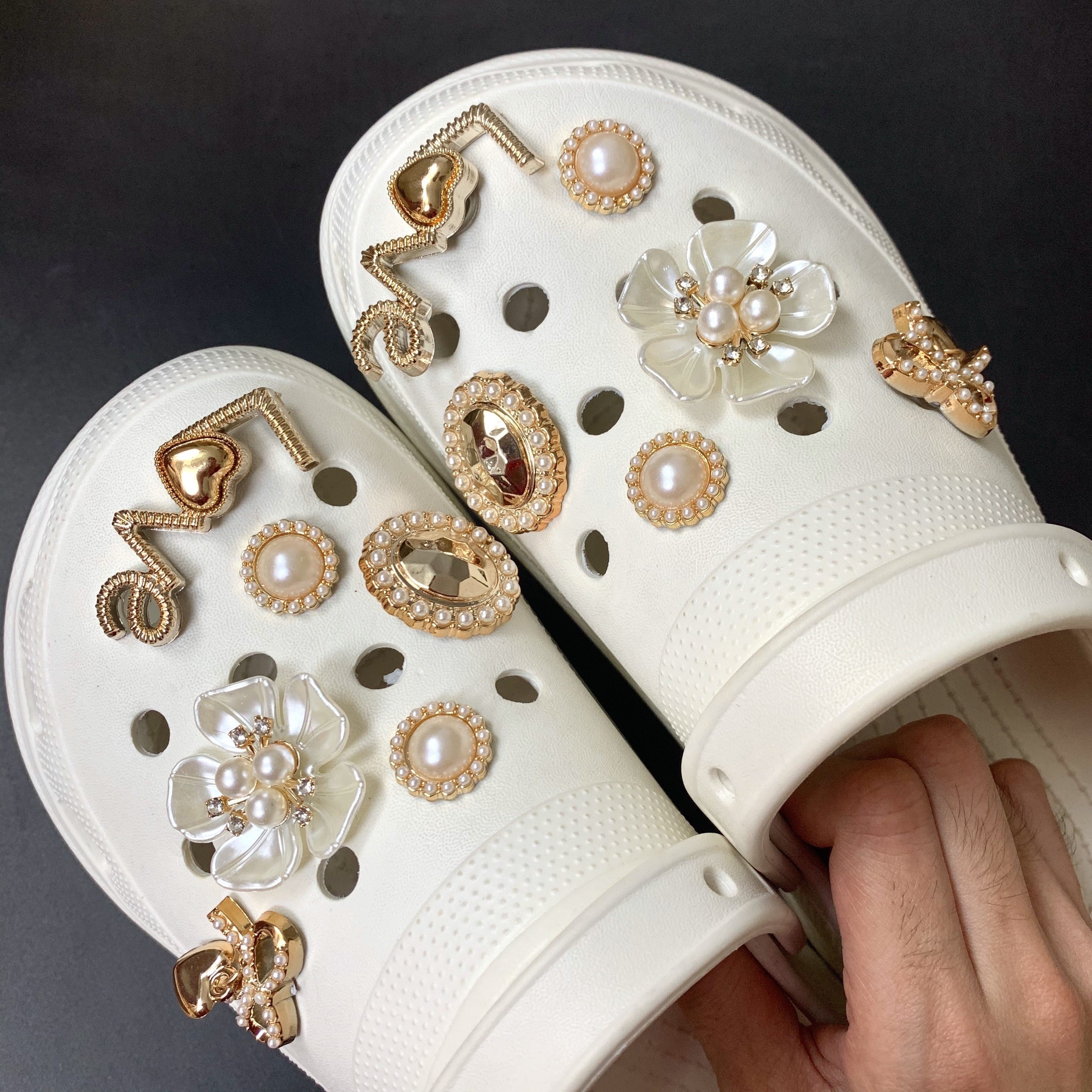 Retro Rhinestone Croc Charms Designer DIY Metal Pearl Shoe Decoration Clogs  Kids Women Girls Boys Gifts Charm for CROC JIBS