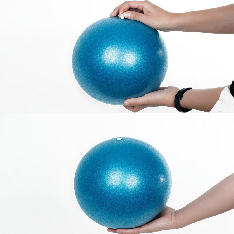  Yogalo Pelota de pilates pequeña de 9 pulgadas con bomba, mini  pelota de ejercicio para entrenamiento de núcleo, estabilidad, pilates,  yoga y terapia física. Mejora tus entrenamientos con nuestra mini 