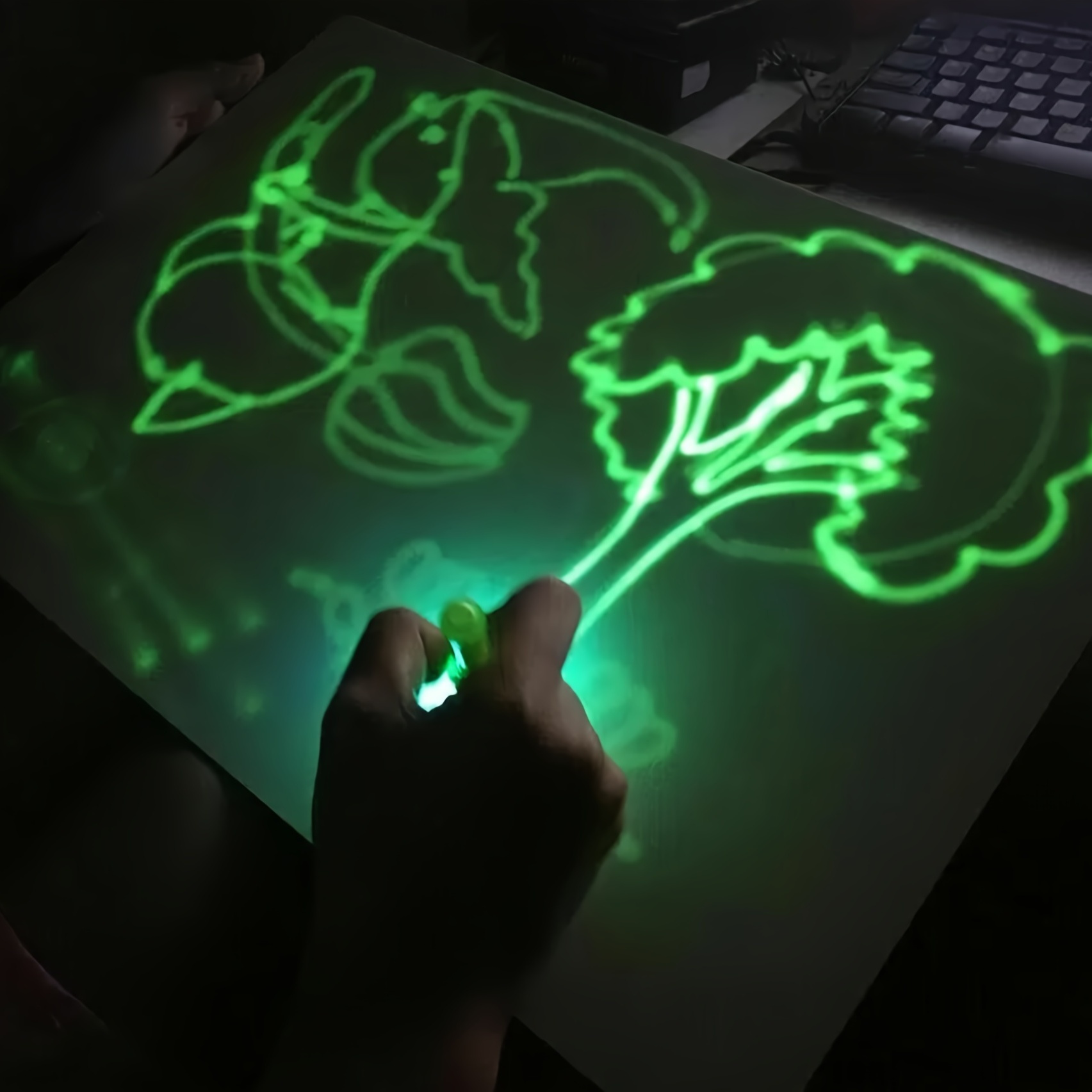 Magic Glow Drawing Board Set Portable Development Kids Educational Drawing  Tool Set Lit Up Drawing Kids Toy - Toys & Games - Temu France