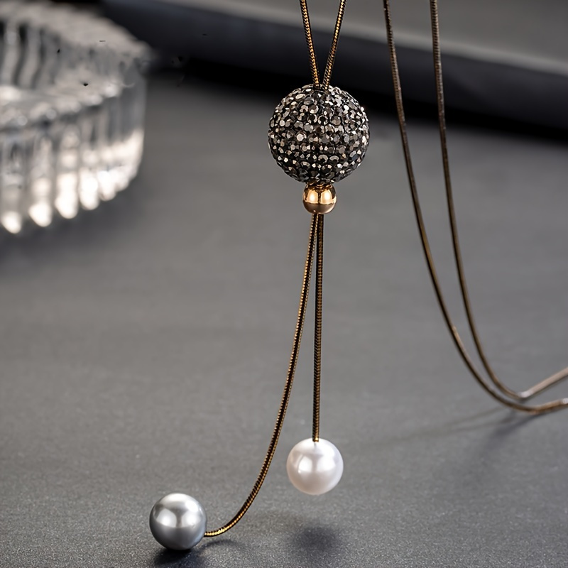 

High-end Pearl Sweater Chain Female Personality Geometric Versatile Clothing Necklace
