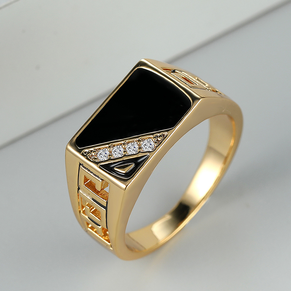 Hollow Out Band Ring Inlaid Shining Synthetic Zirconia Copper Finger Ring