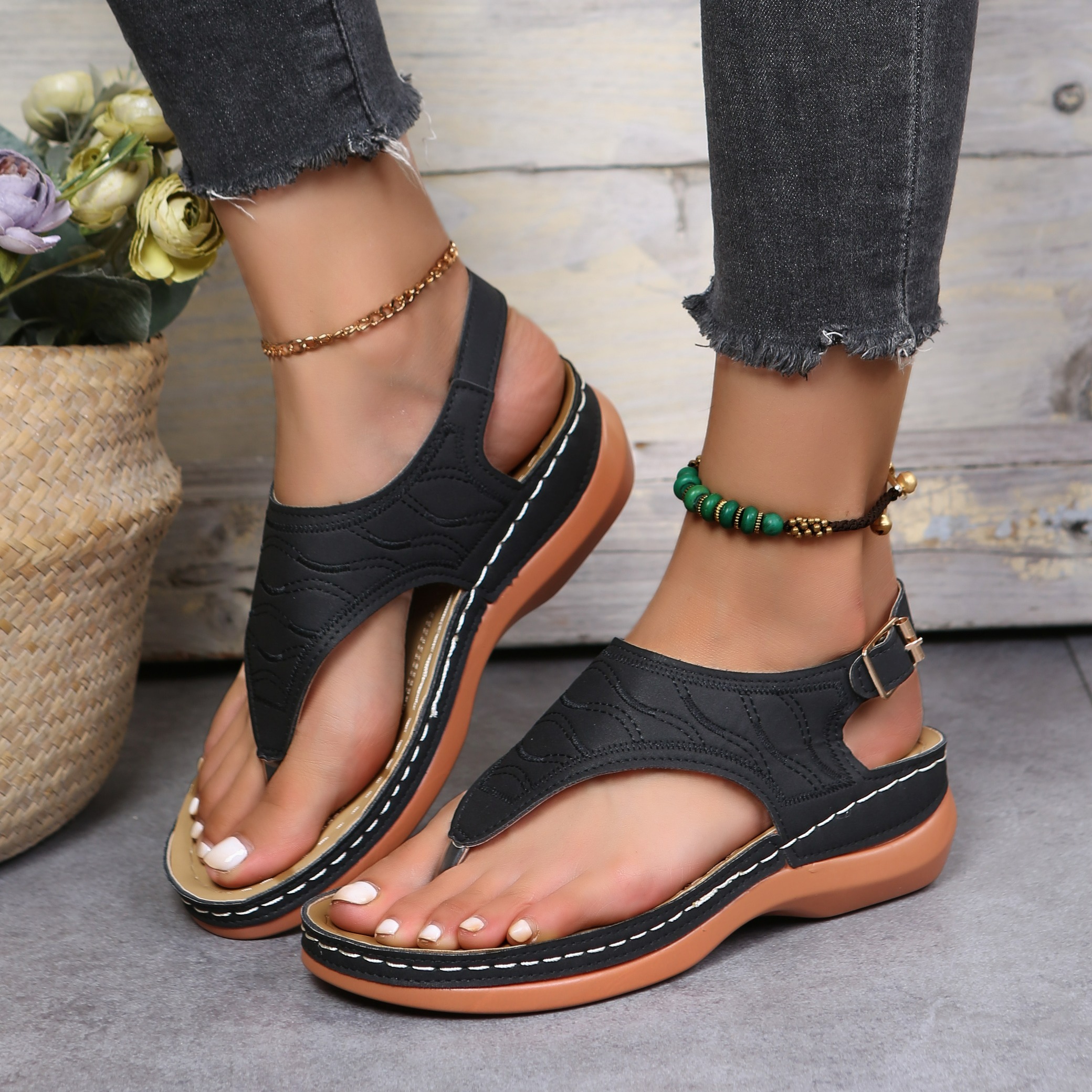 Sandals for Women Size 8 Ladies Fashion Solid Color Leather Flip Flops All  Casual Buckle Flat Sandals (Black, 6.5)