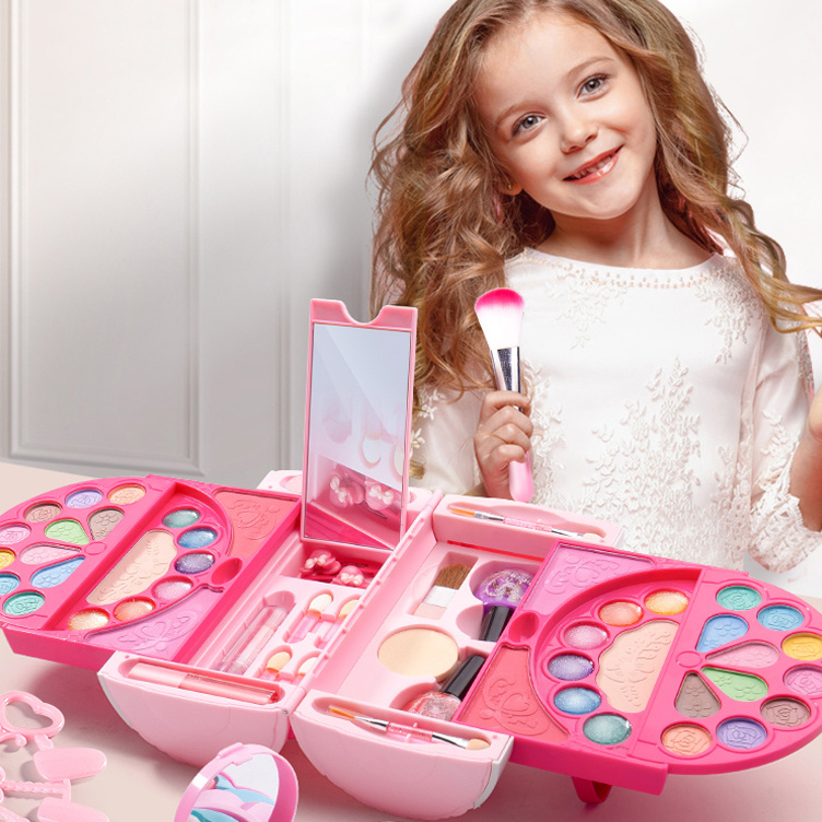 Litti Pritti Pretend Makeup for Girls - 11 Piece Play Makeup Set- Real –  daniellewalkerenterprises