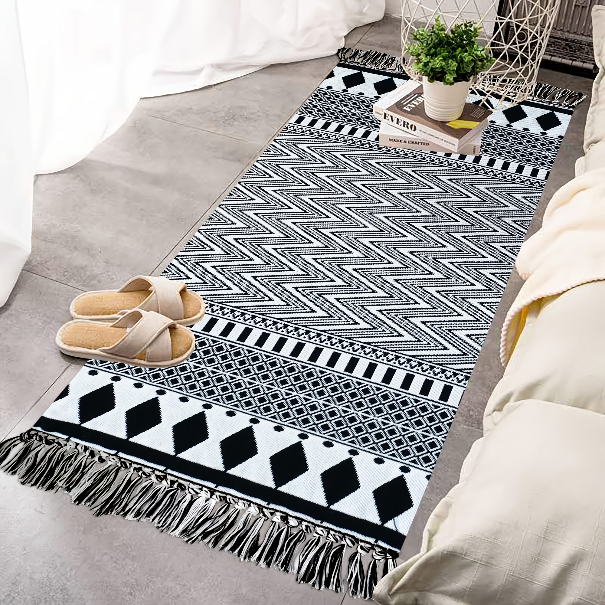 1pc, Boho Bathroom Rugs Runner With Tassel, Black Geometric Runner Rug ...