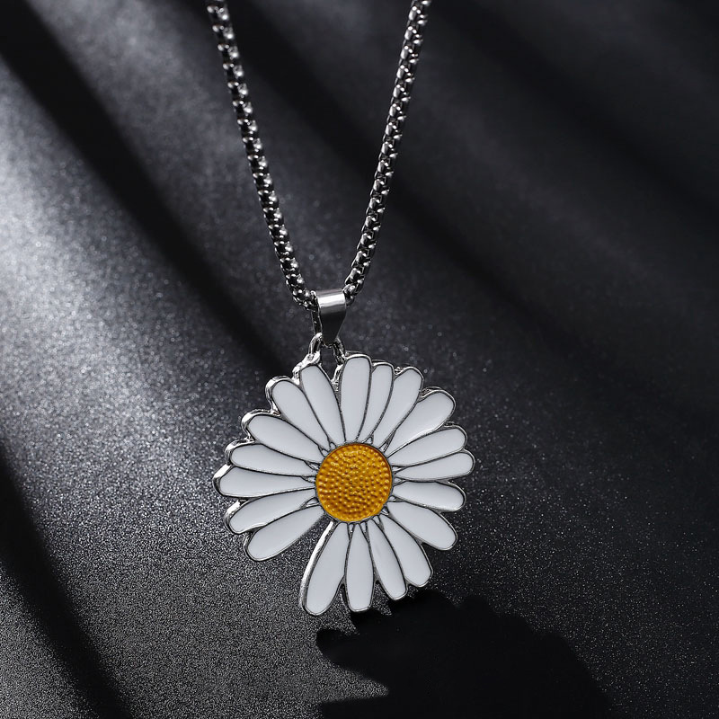 daisy locket necklace