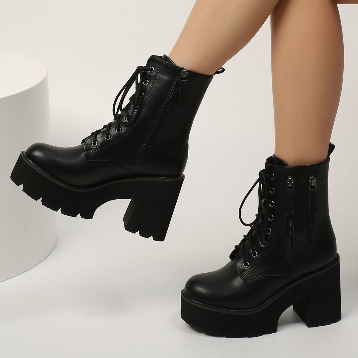 Image of Women's Chunky Platform With Thick Sole & Round Toe - Round-toe Zipper Closure Booties Suitable For Casual, Office, Casual Attire - Cushioned Sole, -day, Maintenance, Women Shoes