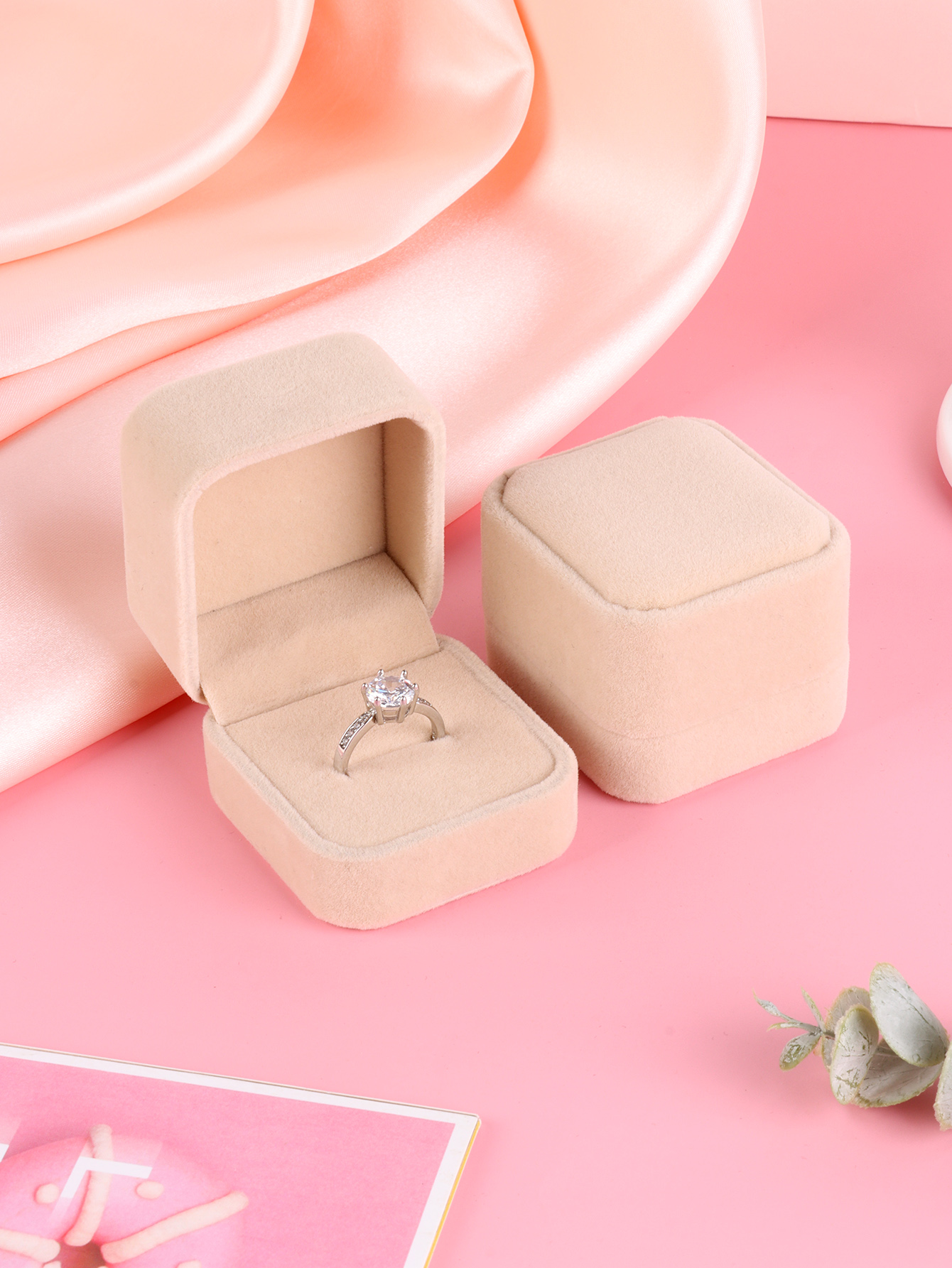 Small engagement deals ring box