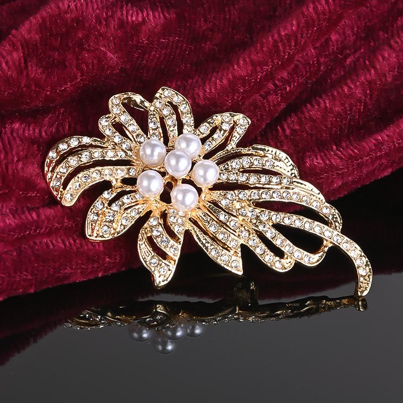  Merdia Sparkly Flower Brooch Pin for Women with