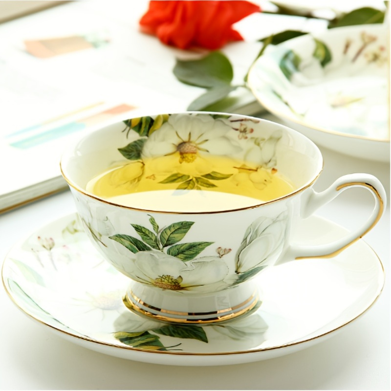

1set Vintage Bone Porcelain Tea Cup Set, Exquisite Ceramic Flower Pattern Coffee Cup With Golden Trim, Dining And Table Decor