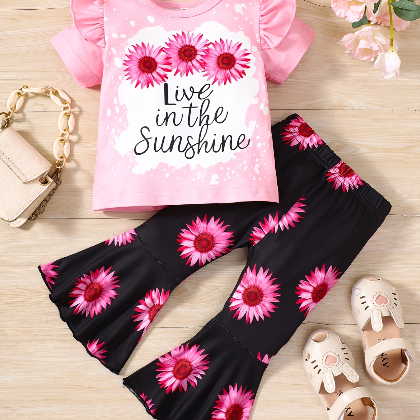 

2pcs Girls Round Neck T-shirt Sunflower Print Ruffles Short Sleeve Tops & Elastic Waist Flare Leg Pants Set Kids Clothes