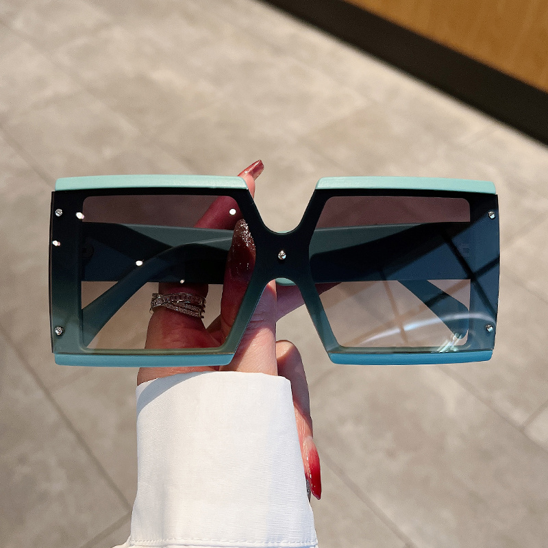 2021 Oversized Square Sunglasses Women New Luxury Brand Trendy Flat Top Red  Blue Clear Lens Vintage Men Gradient Shades UV400