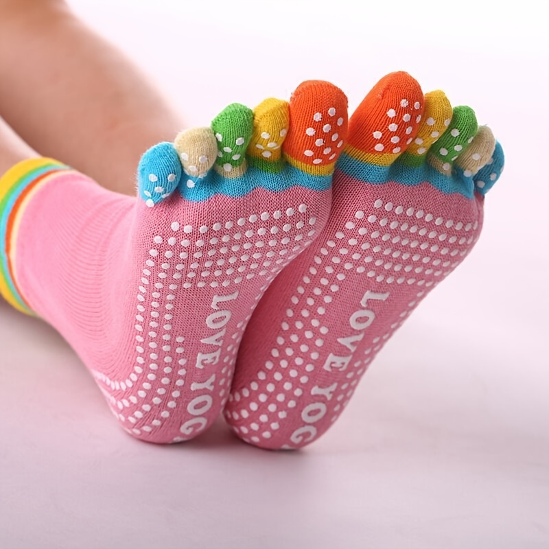 

1pair Rainbow Color Non-slip Towel Bottom Yoga Socks, Cozy 5 Toes Split Knitted Calf Crew Socks, Women's Yoga Socks